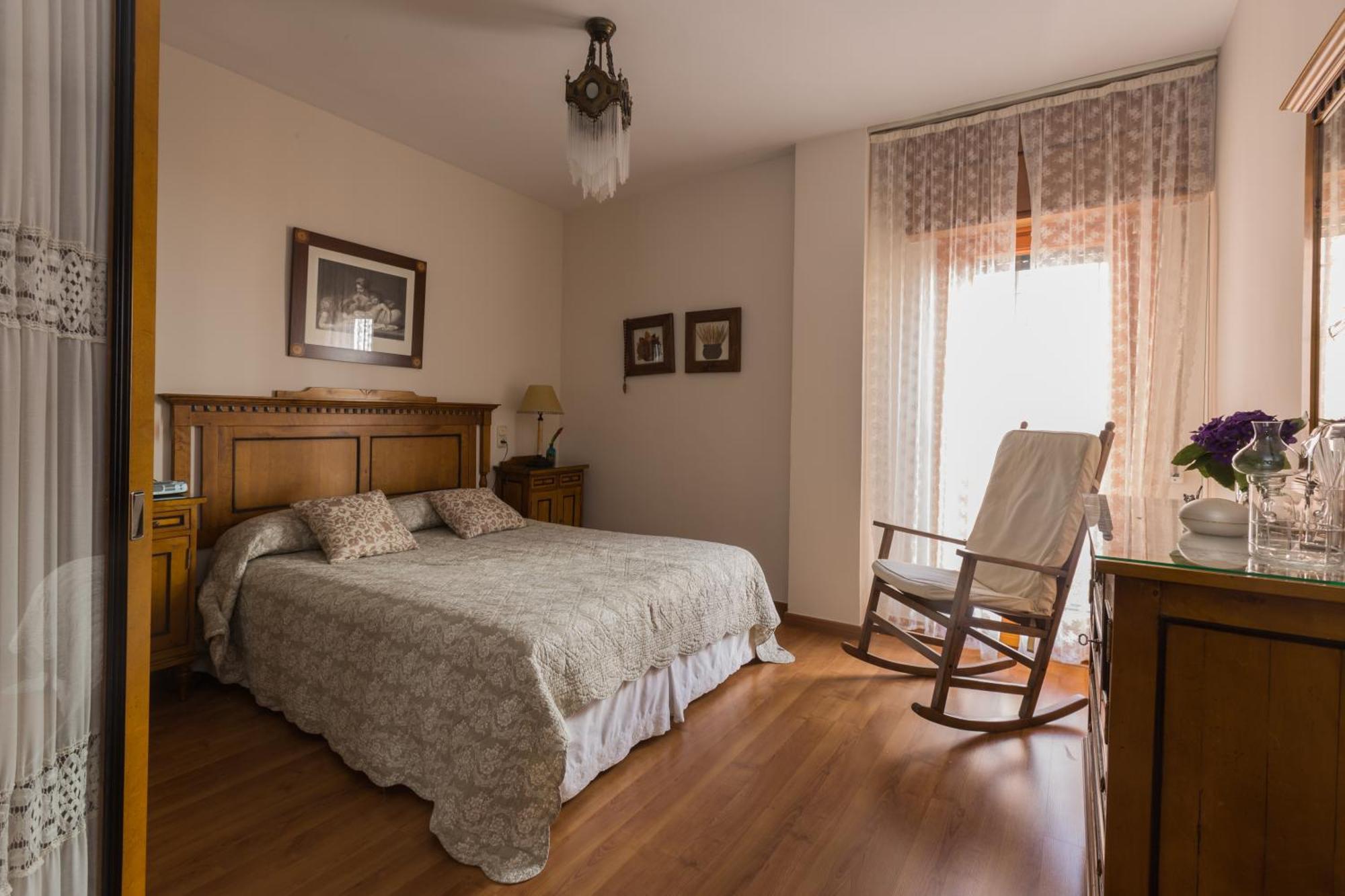 Gracia Suites - Centro Y Confort Con Parking Gratis Granada Esterno foto